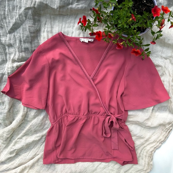 Pink Rose Blouse, Size M 🌷 - Picture 4 of 5